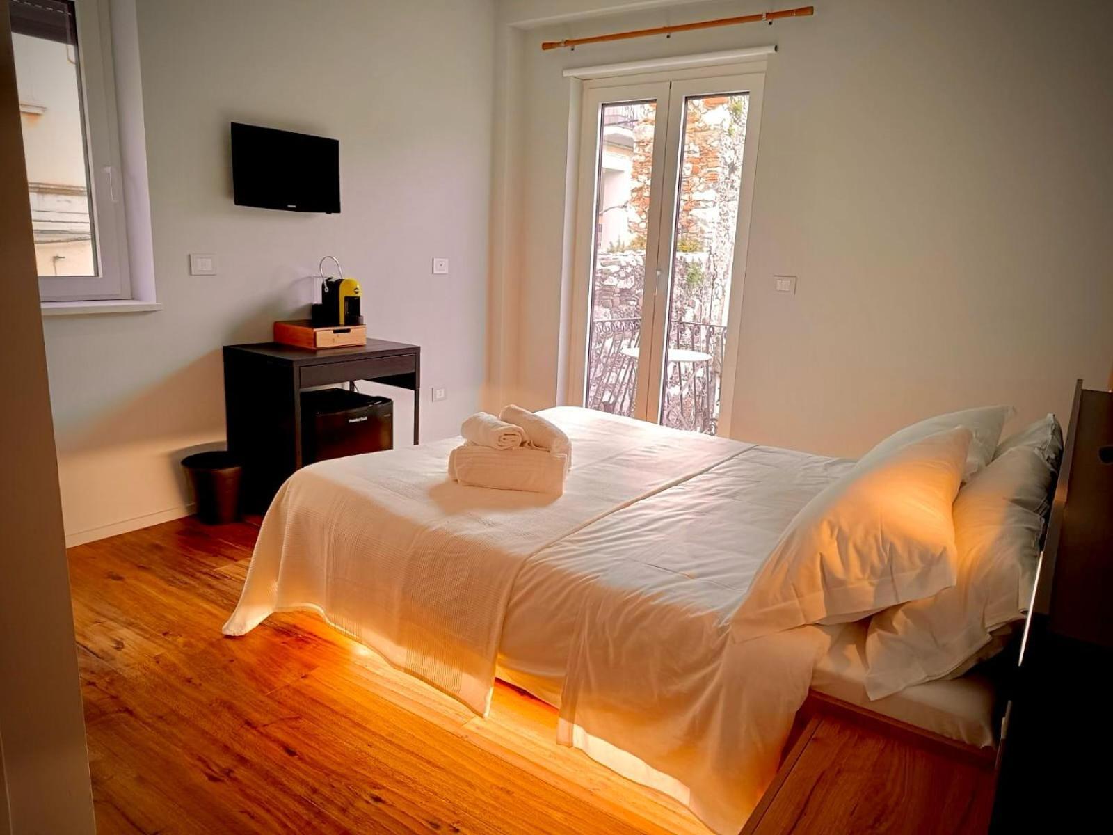 Taormina Boutique Rooms Экстерьер фото