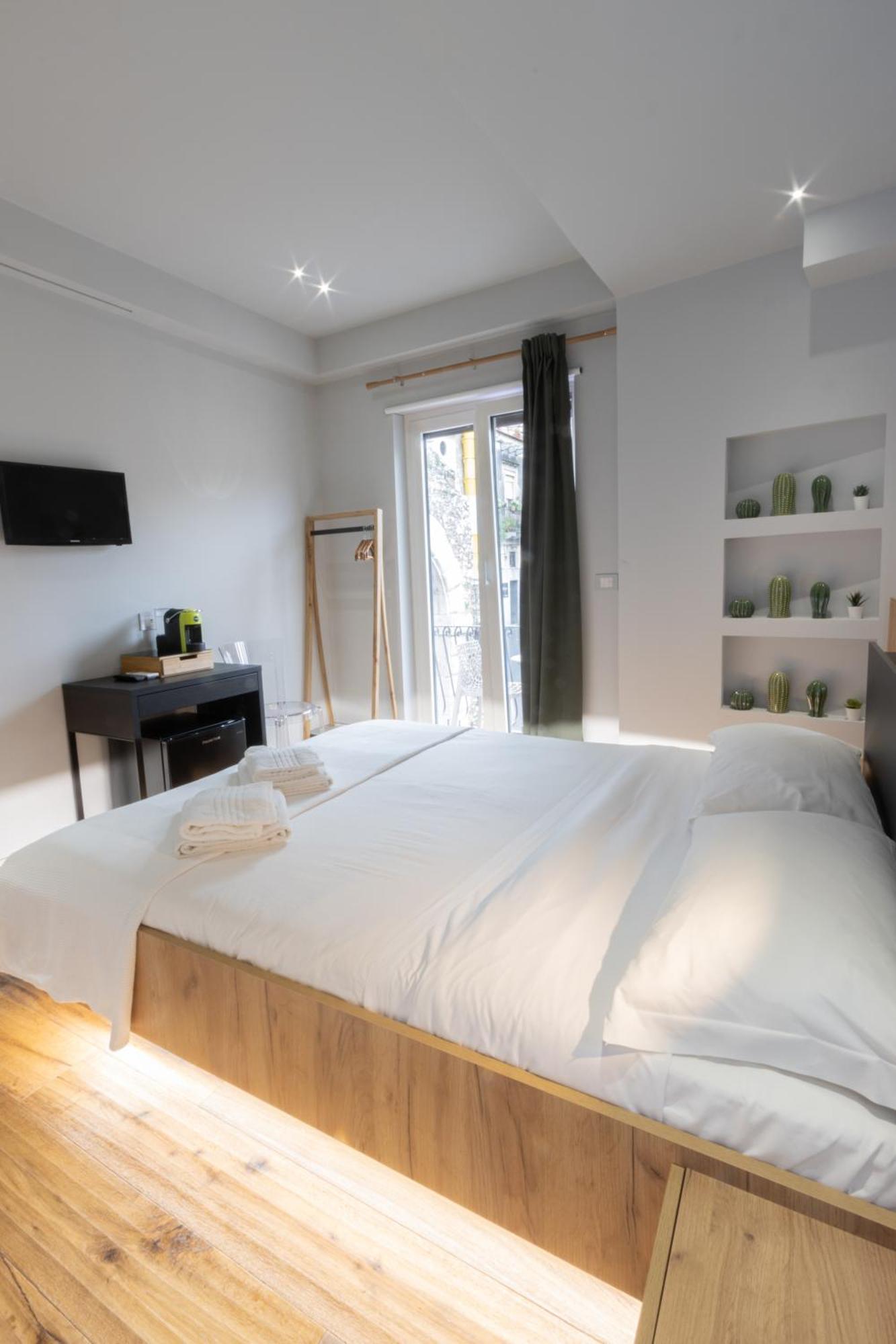 Taormina Boutique Rooms Экстерьер фото